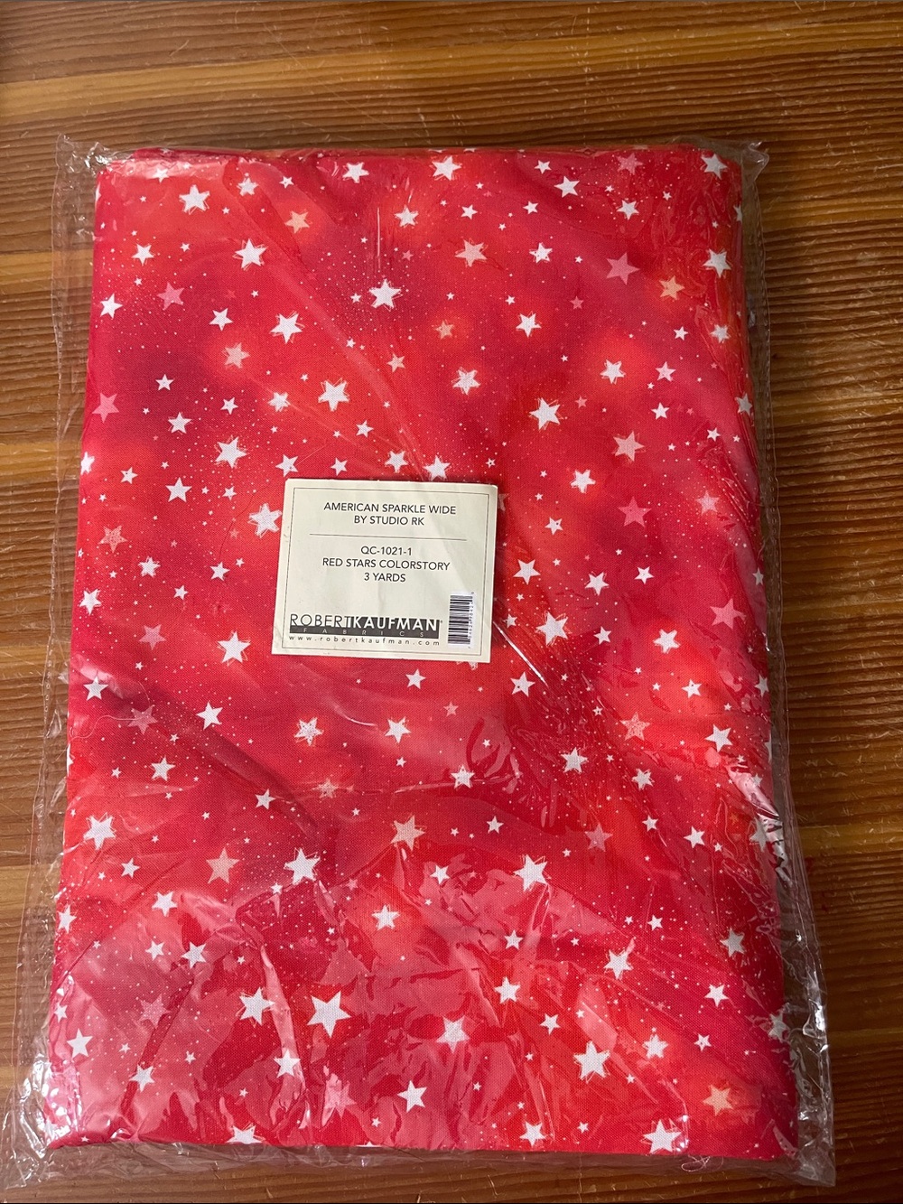 Robert Kaufman American Sparkle Wide Red Stars Fabric 3 Yards New Sealed